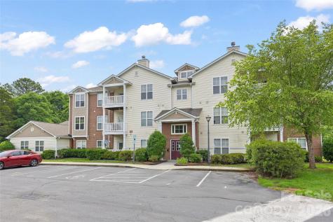 333 Westbend Drive Charlotte NC 28262