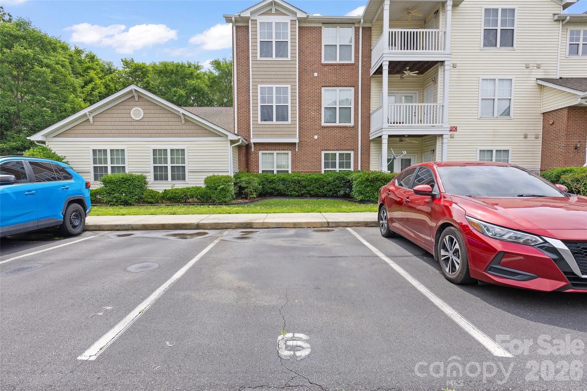 333 Westbend Drive Charlotte NC 28262
