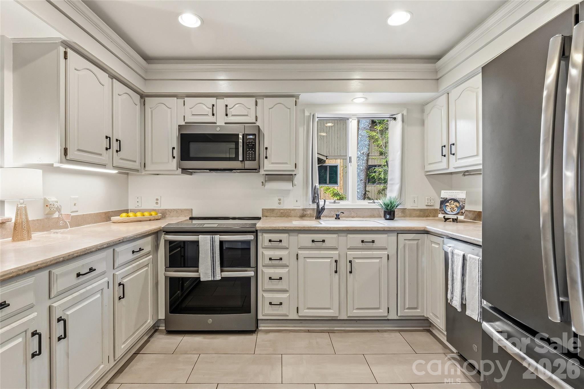 205 N Scarlet Oak Lane Hendersonville NC 28791
