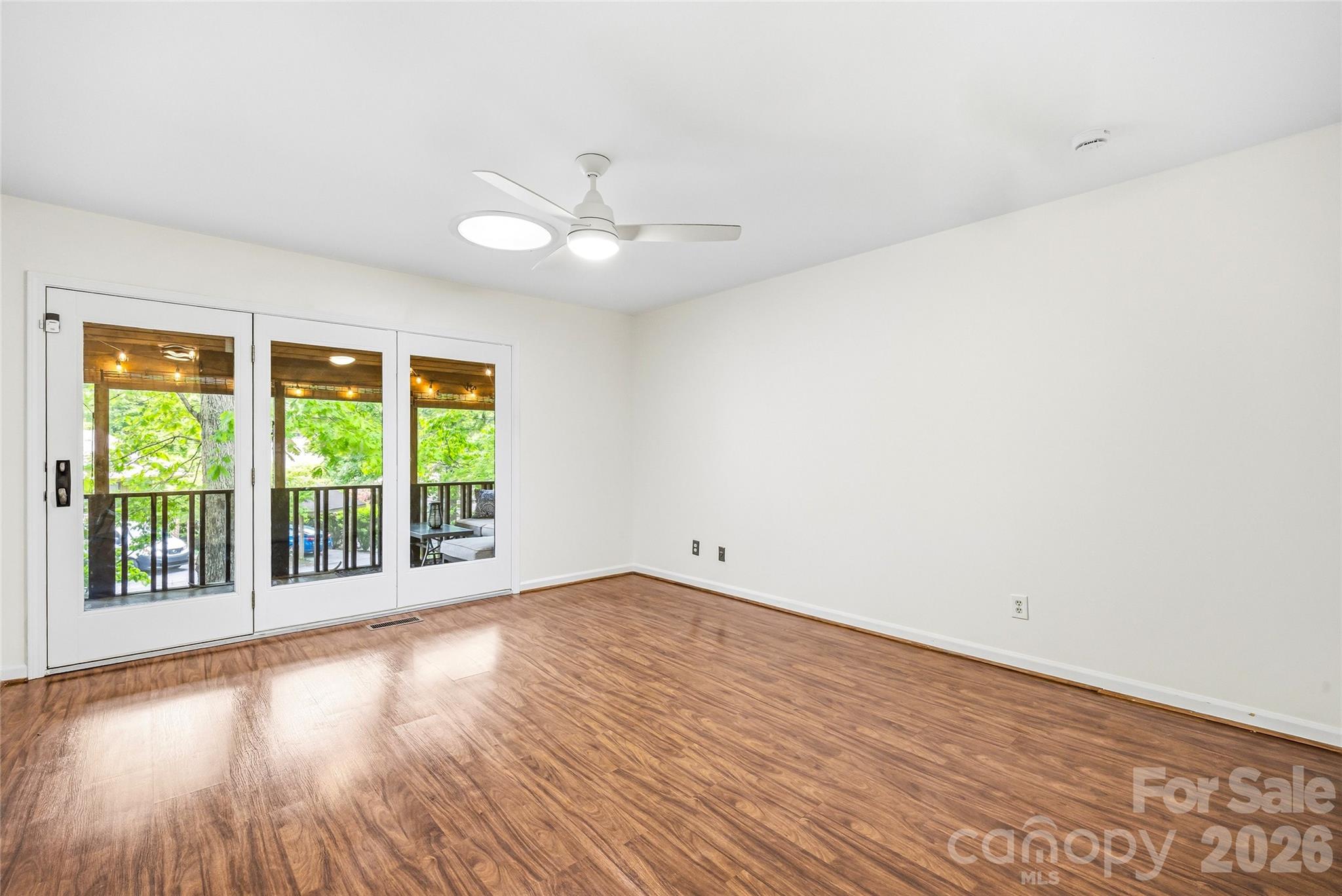 205 N Scarlet Oak Lane Hendersonville NC 28791