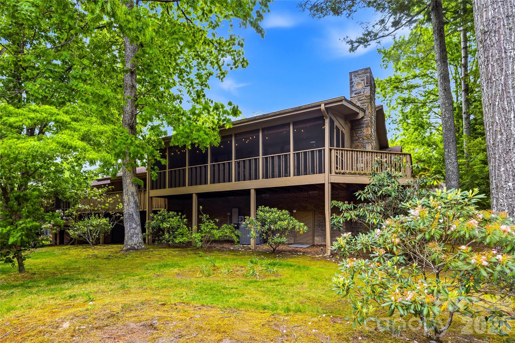 205 N Scarlet Oak Lane Hendersonville NC 28791