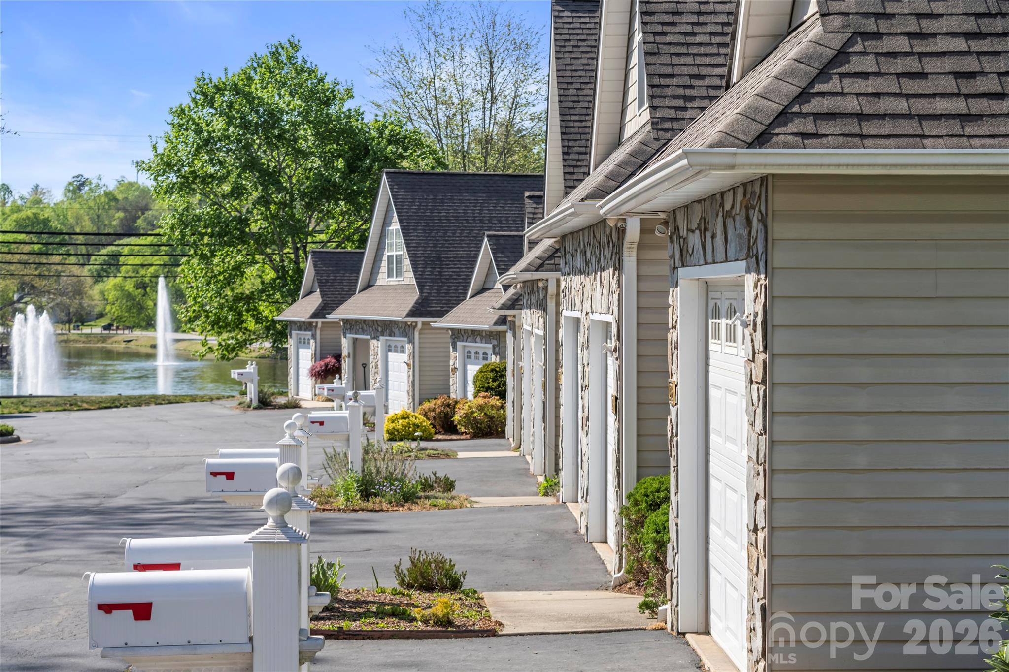 206 Waters Edge Drive Weaverville NC 28787