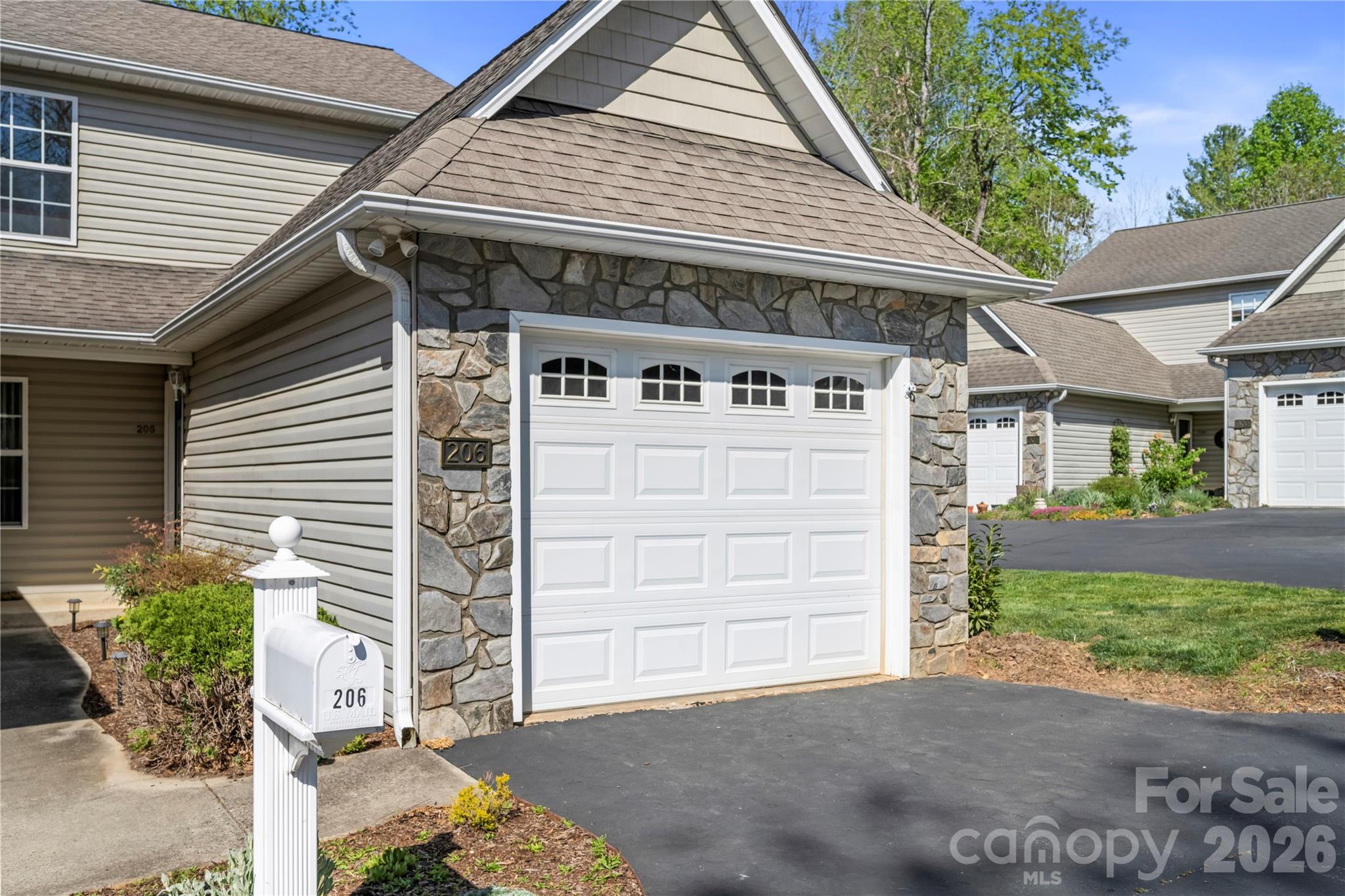 206 Waters Edge Drive Weaverville NC 28787