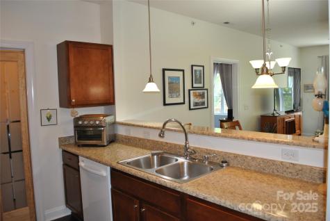 20 Foxden Drive Fletcher NC 28732