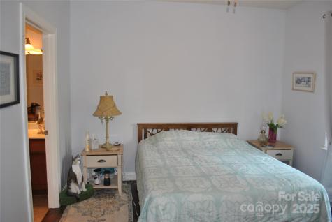 20 Foxden Drive Fletcher NC 28732