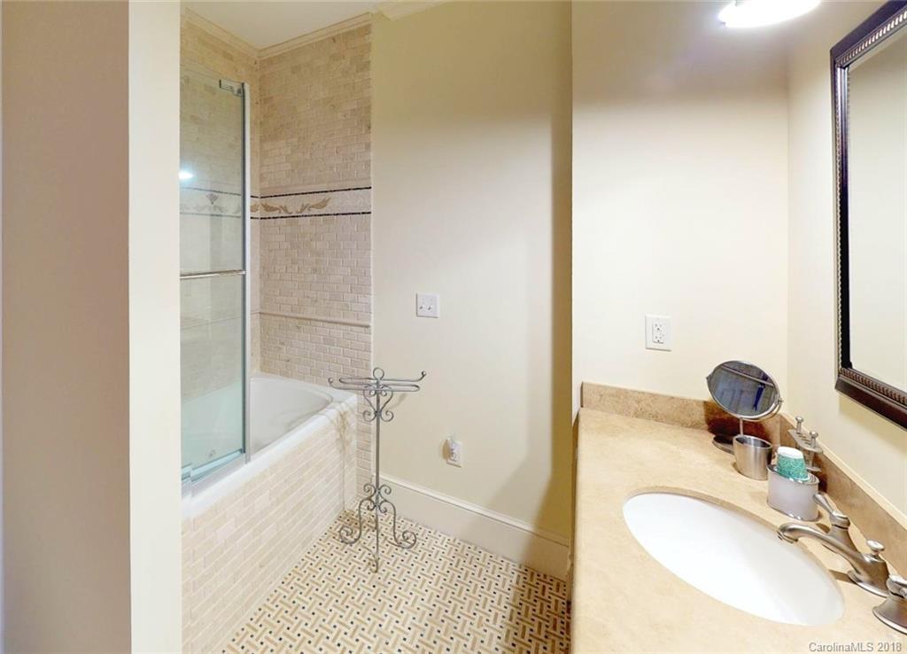 21 Battery Park Avenue Asheville NC 28801