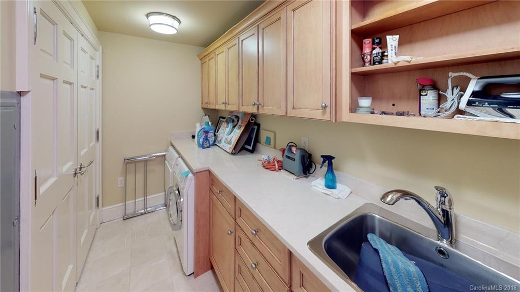 21 Battery Park Avenue Asheville NC 28801