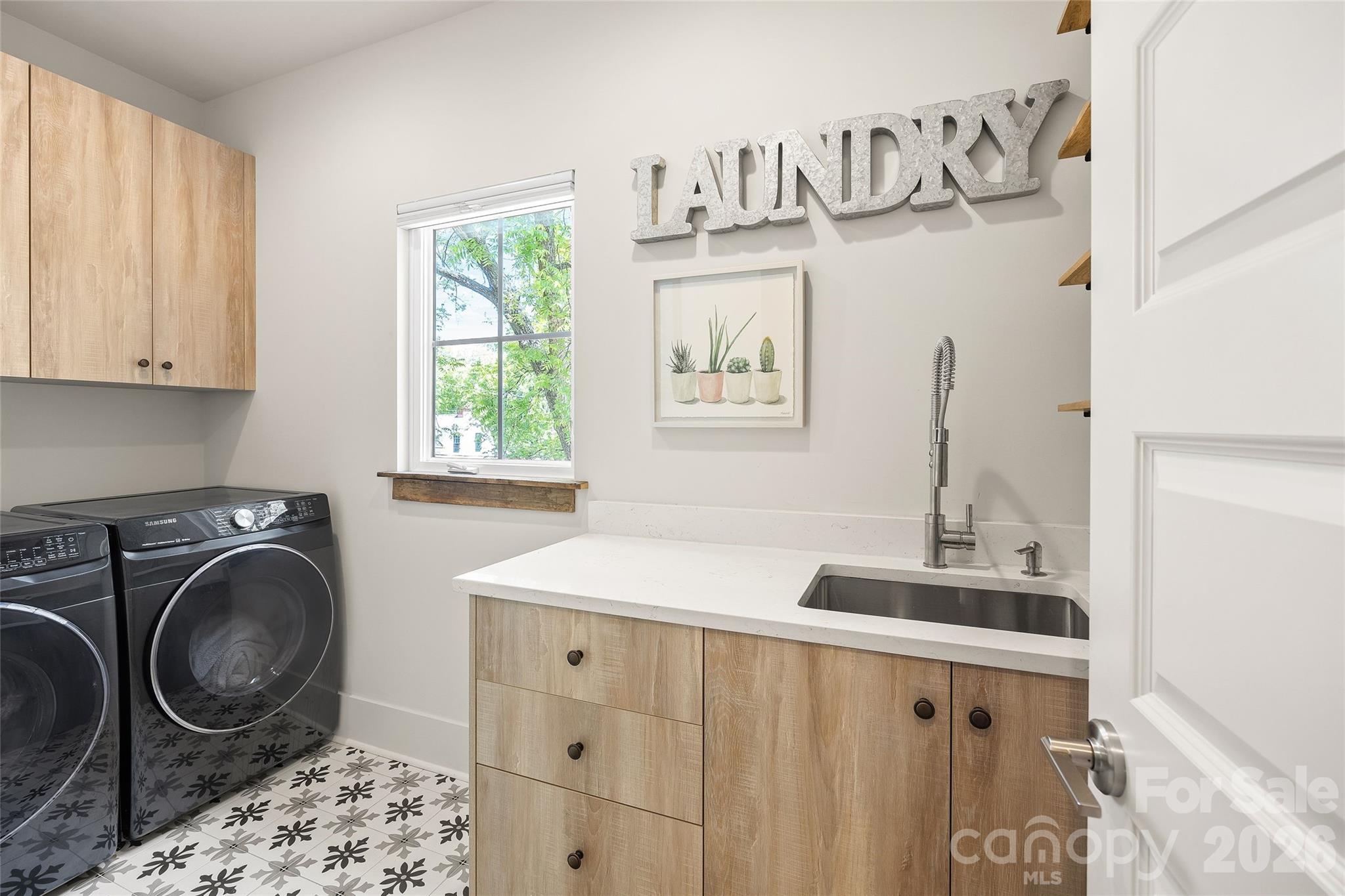 425 Pecan Avenue Charlotte NC 28204