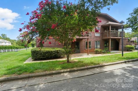 1823 J Julian Lane Charlotte NC 28208