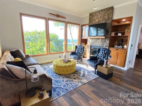 66 Club Villa Court Burnsville NC 28714