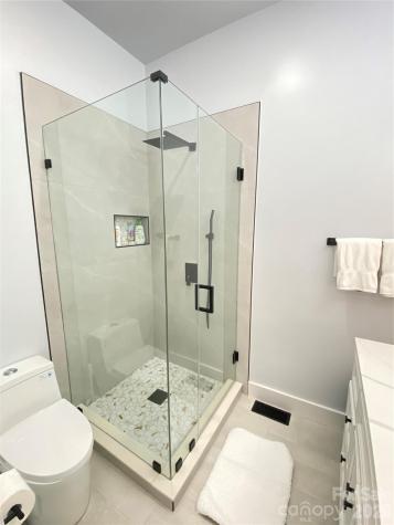 66 Club Villa Court Burnsville NC 28714