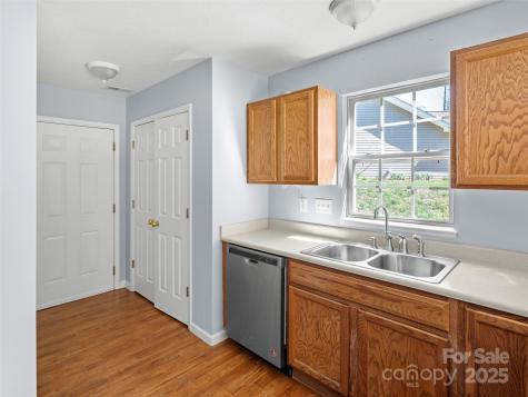 324 Wiltshire Circle Fletcher NC 28732