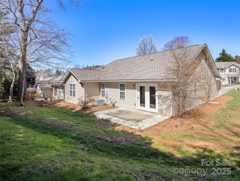 324 Wiltshire Circle Fletcher NC 28732