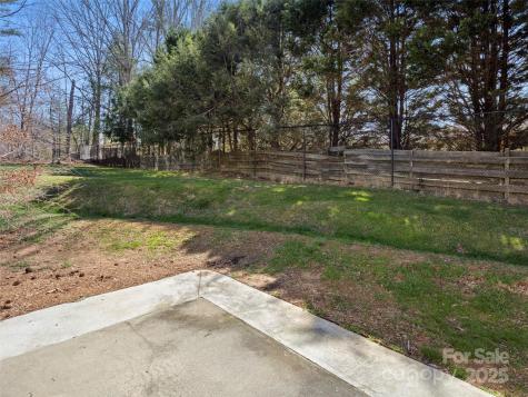 324 Wiltshire Circle Fletcher NC 28732