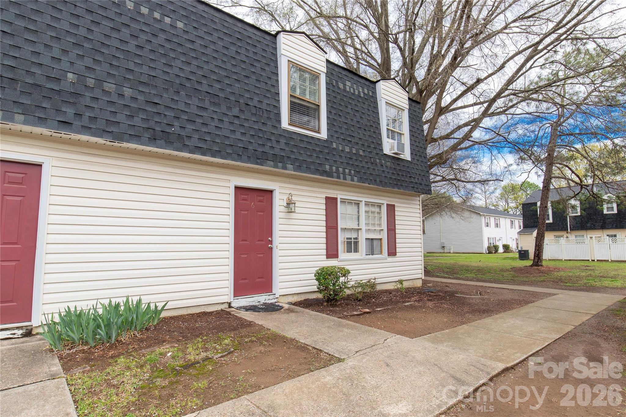 2222 Yorkhills Drive Charlotte NC 28217