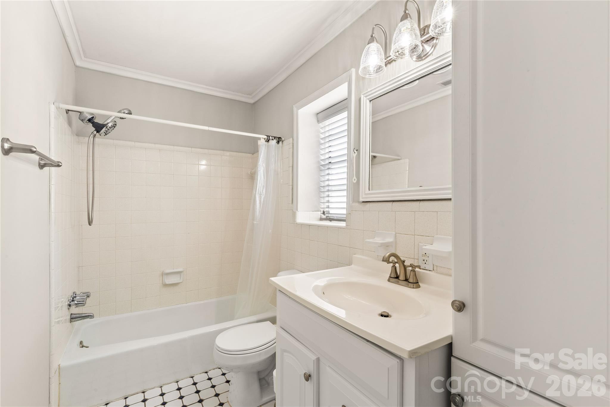 2222 Yorkhills Drive Charlotte NC 28217