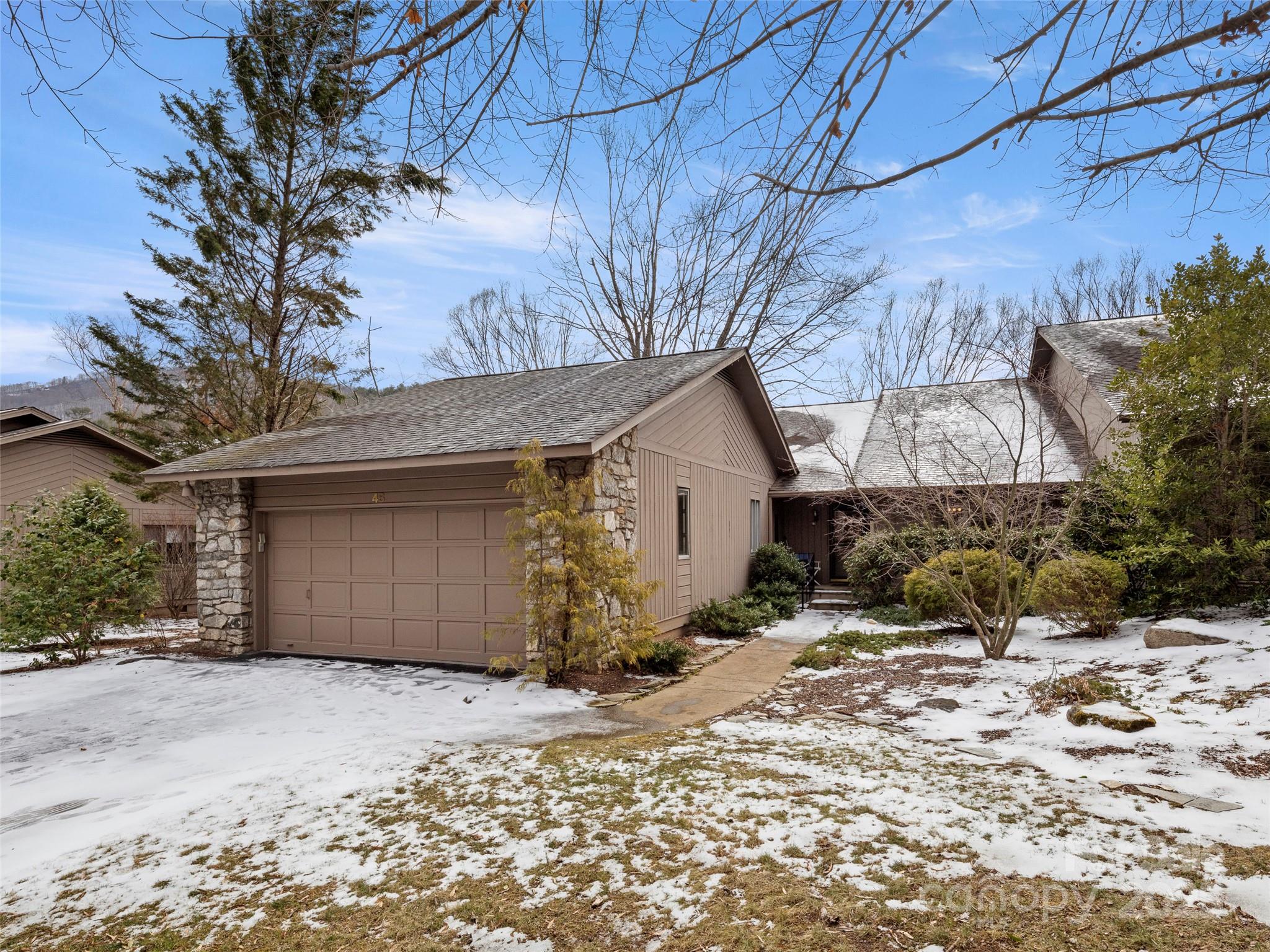 48 Clubside Drive Asheville NC 28804