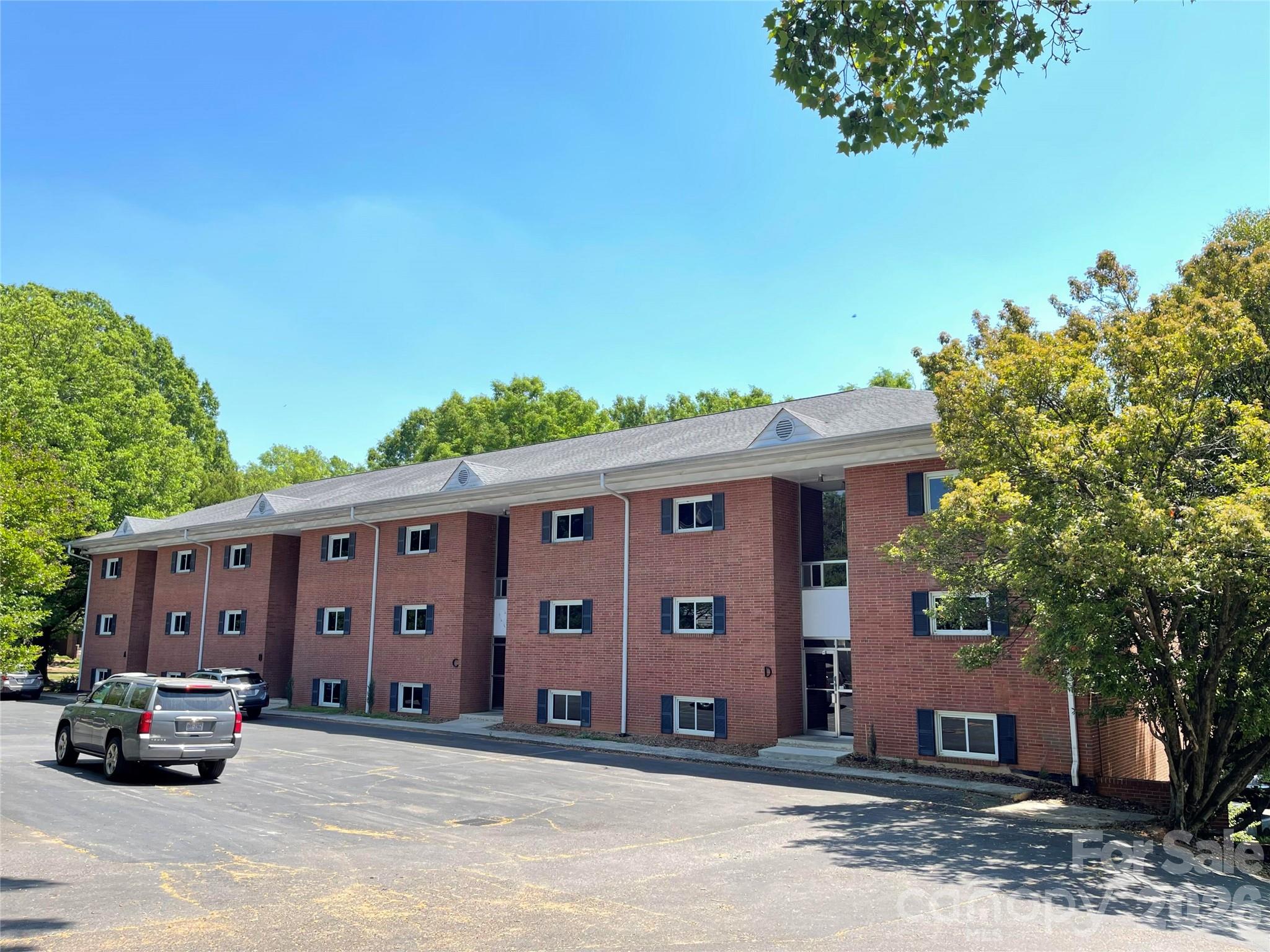 400 Queens Road Charlotte NC 28207