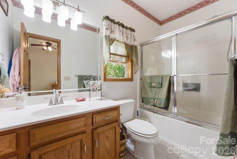 24 Pine Bluff Lane Whittier NC 28789