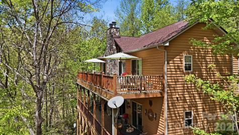 24 Pine Bluff Lane Whittier NC 28789