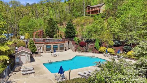 24 Pine Bluff Lane Whittier NC 28789