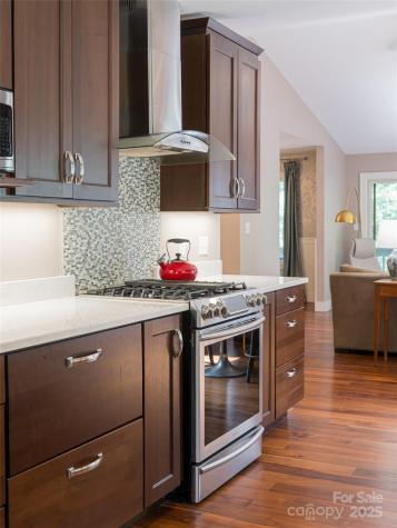 1302 Timber Trail Asheville NC 28804