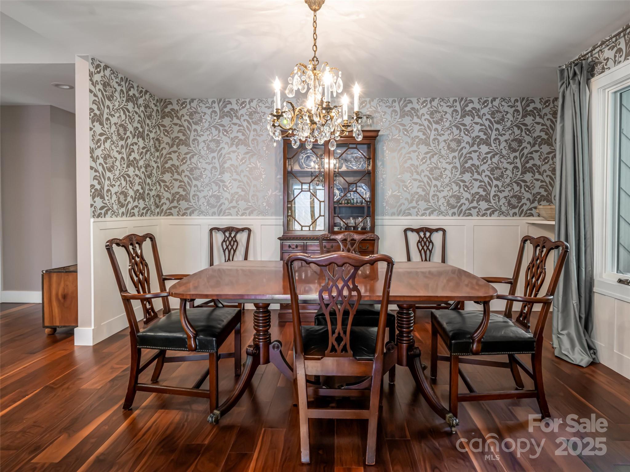 1302 Timber Trail Asheville NC 28804