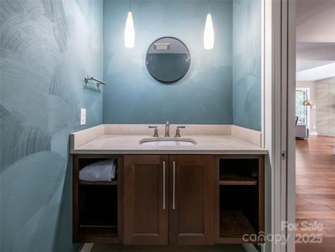 1302 Timber Trail Asheville NC 28804