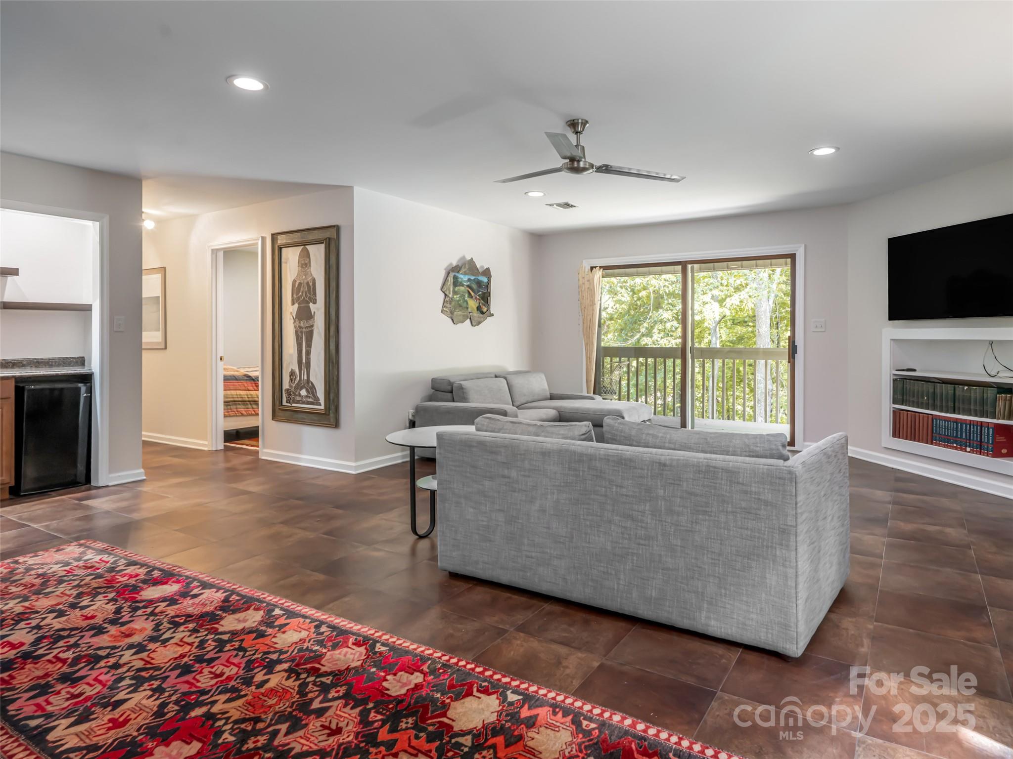 1302 Timber Trail Asheville NC 28804