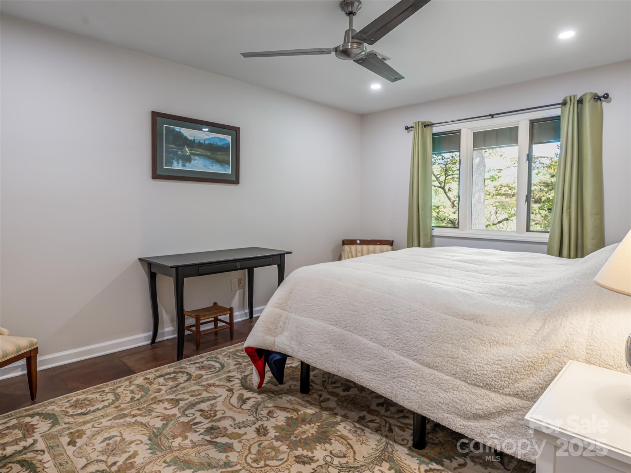 1302 Timber Trail Asheville NC 28804