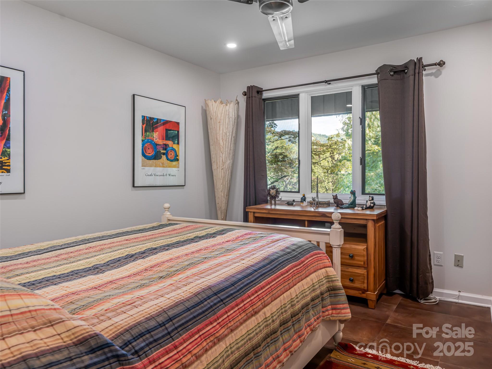 1302 Timber Trail Asheville NC 28804