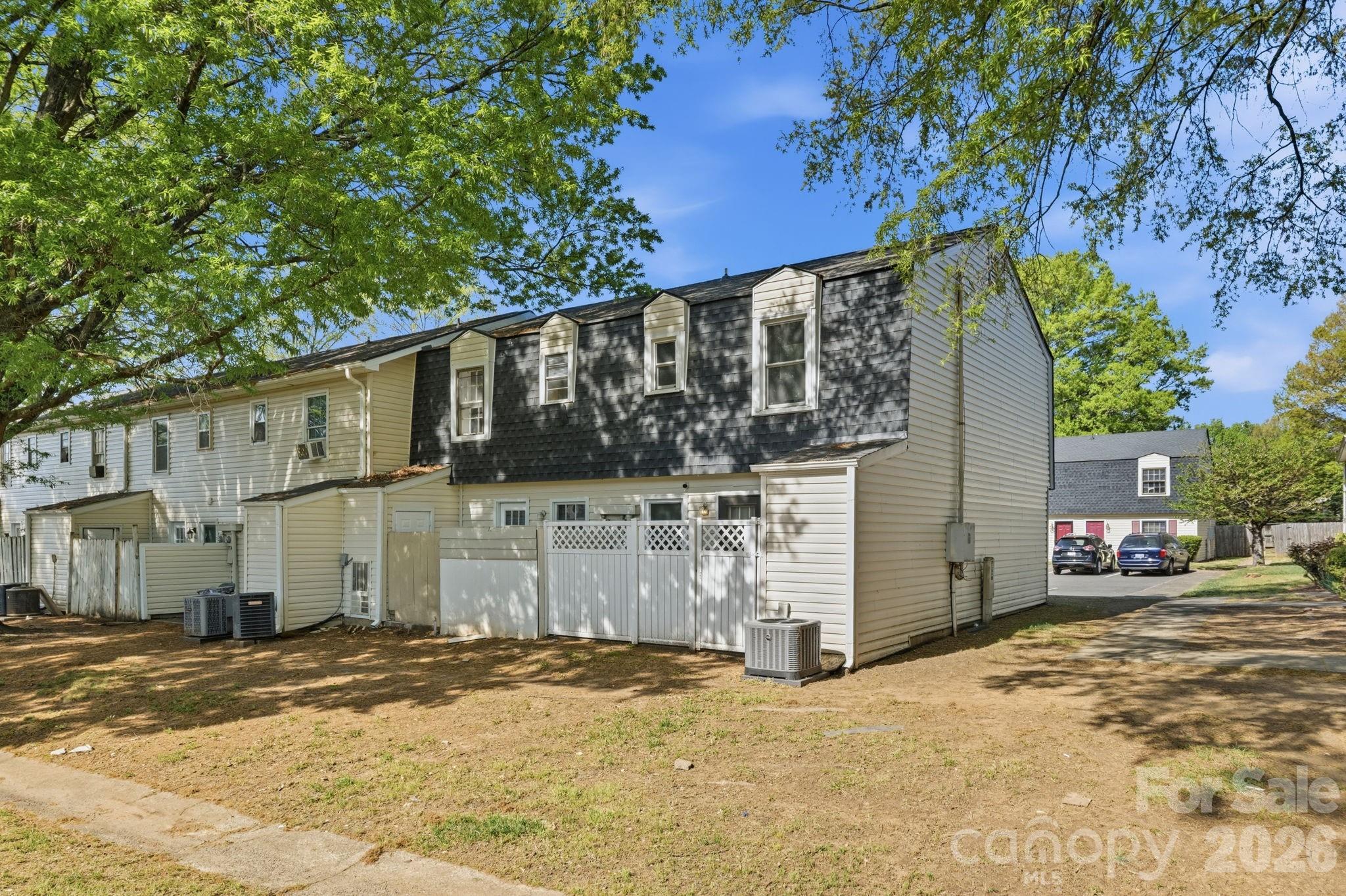 2220 Yorkhills Drive Charlotte NC 28217