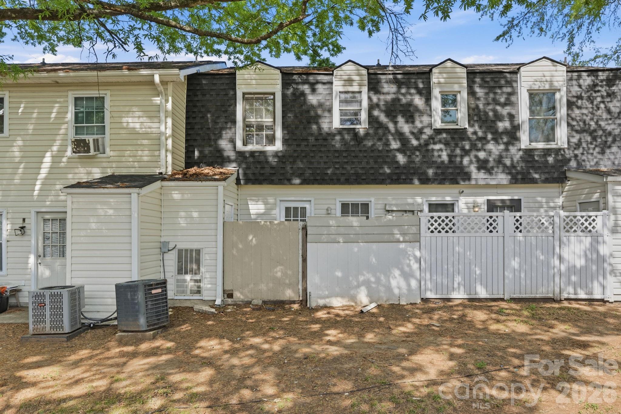 2220 Yorkhills Drive Charlotte NC 28217