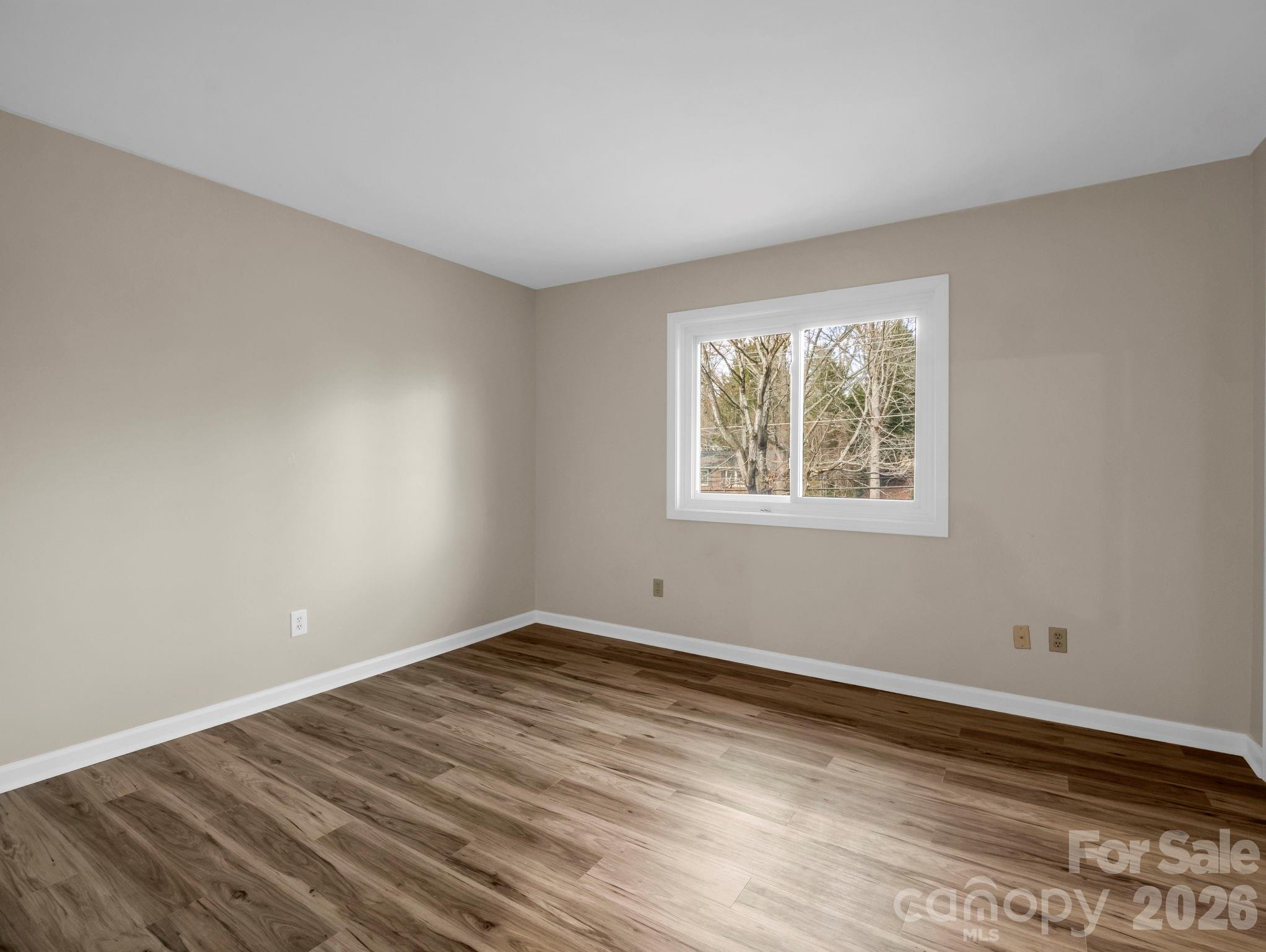 520 Courtwood Lane Hendersonville NC 28739