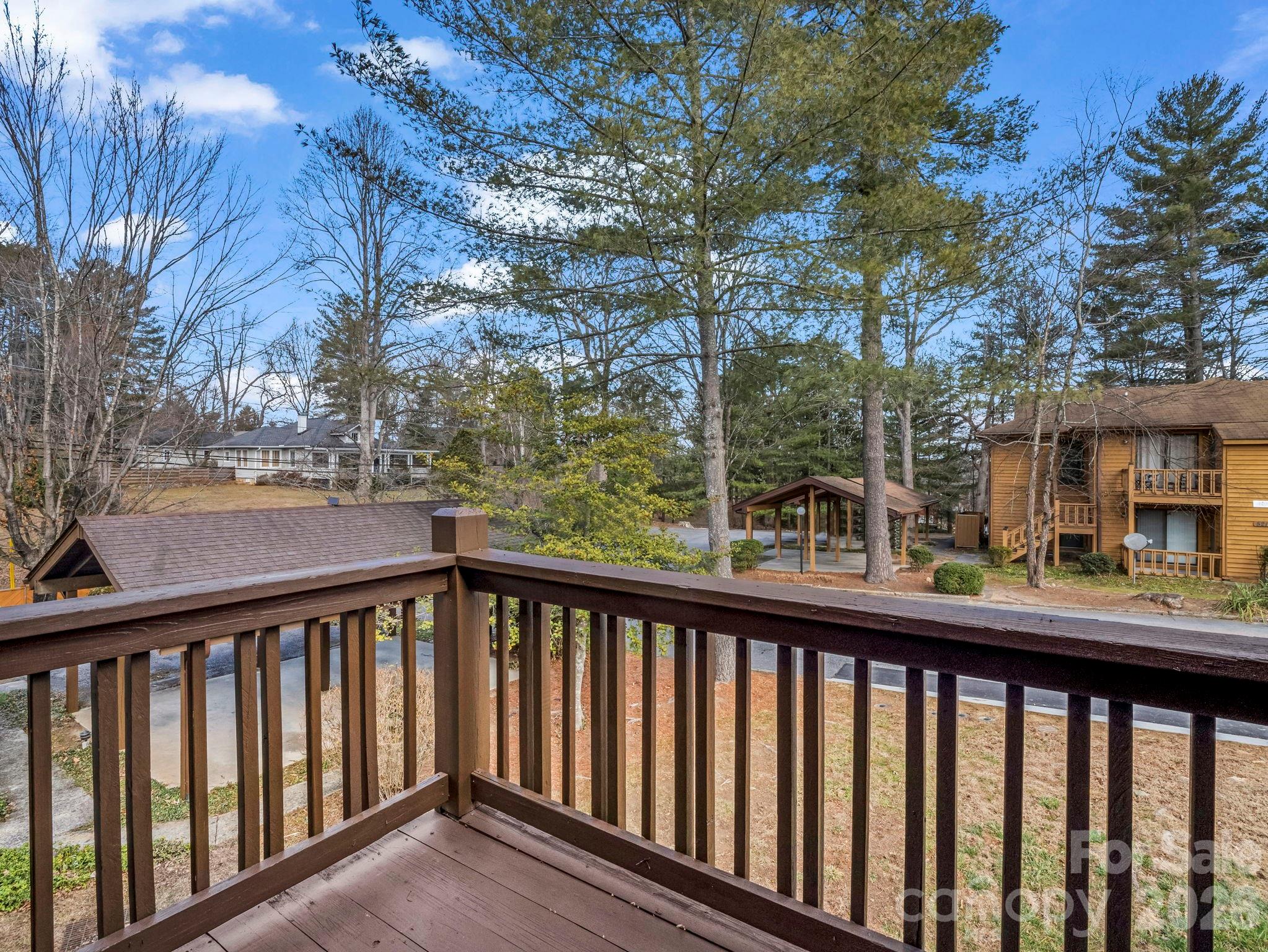 520 Courtwood Lane Hendersonville NC 28739