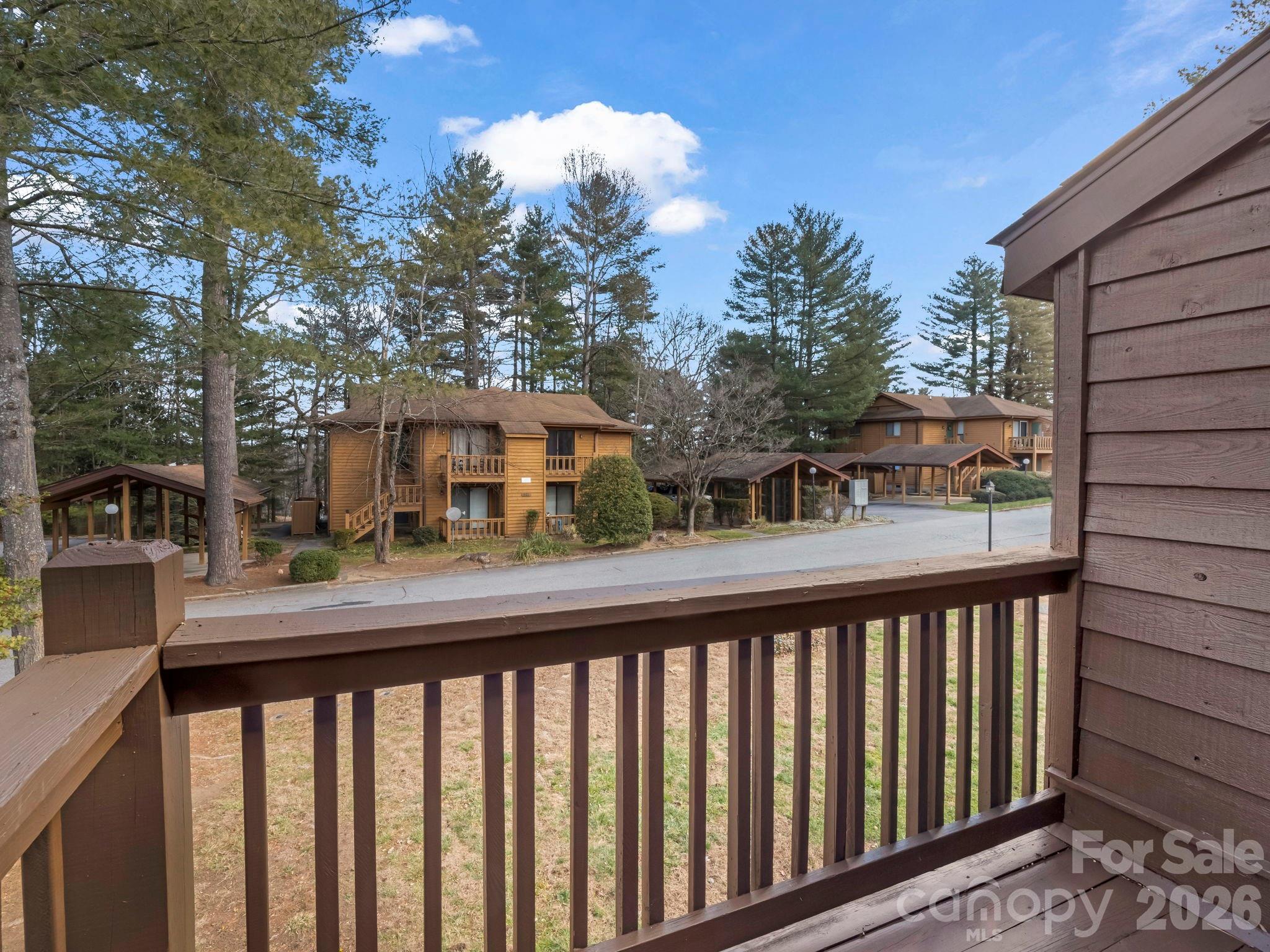 520 Courtwood Lane Hendersonville NC 28739