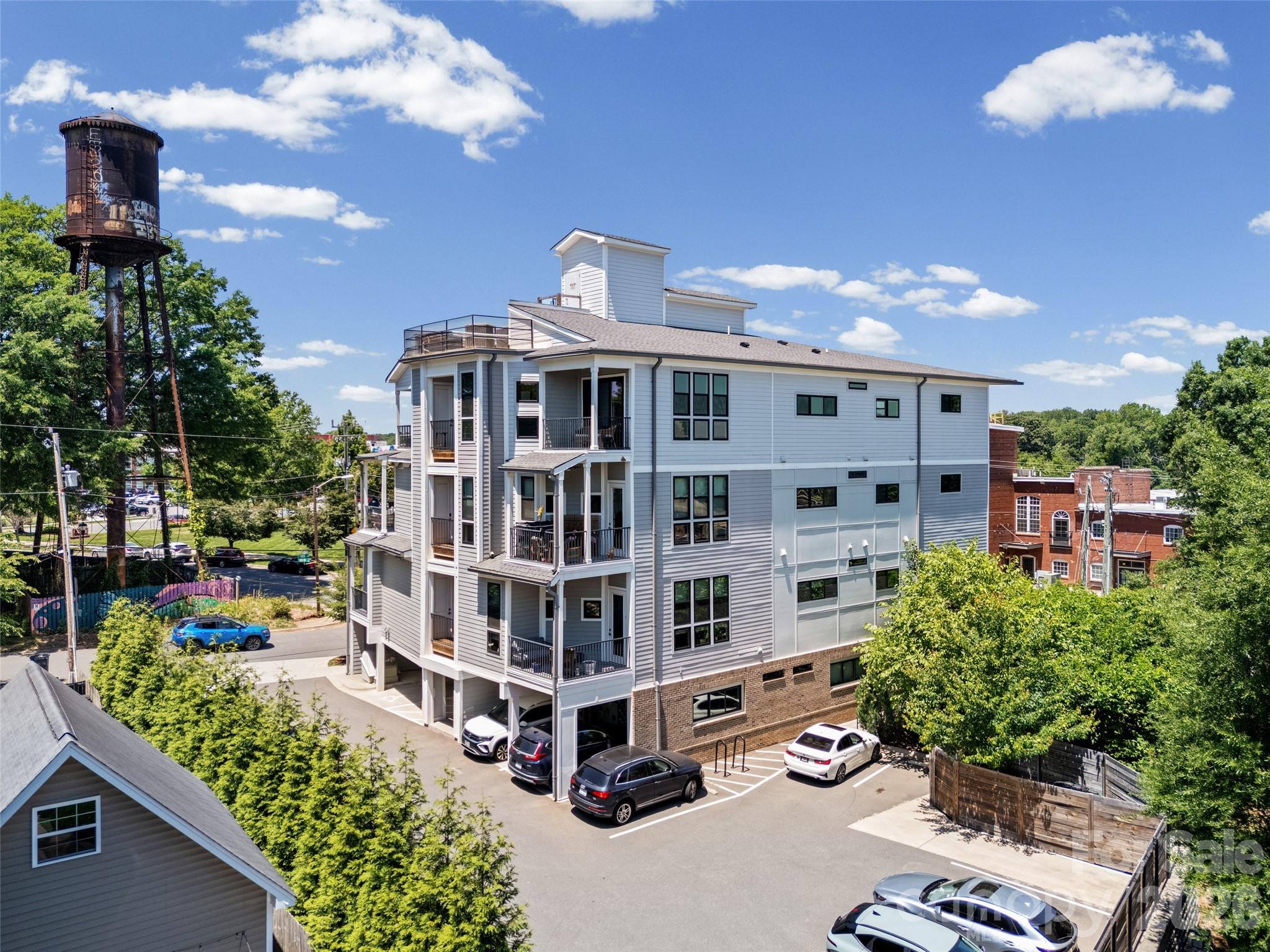 501 E 37th Street Charlotte NC 28205