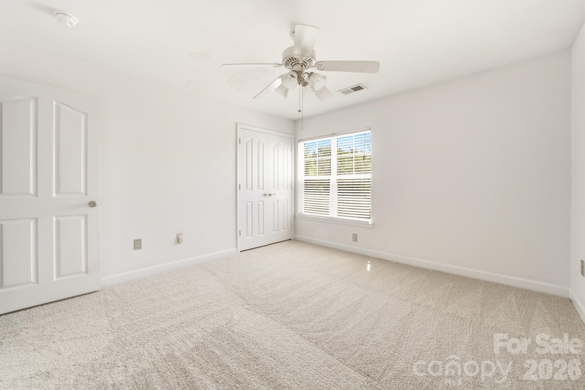 9976 Hyde Glen Court Charlotte NC 28262