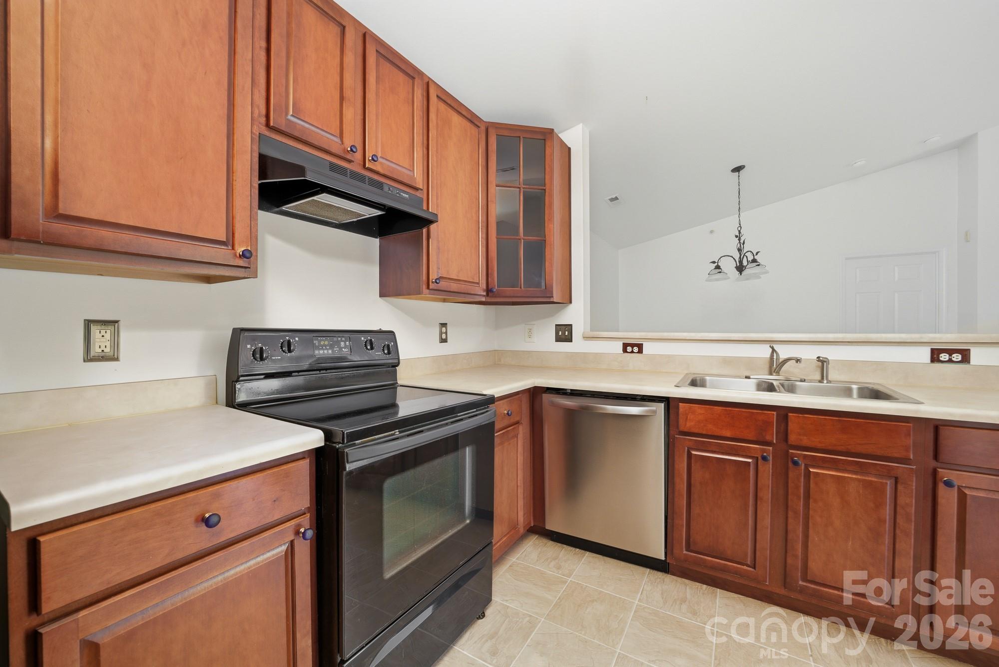 9976 Hyde Glen Court Charlotte NC 28262