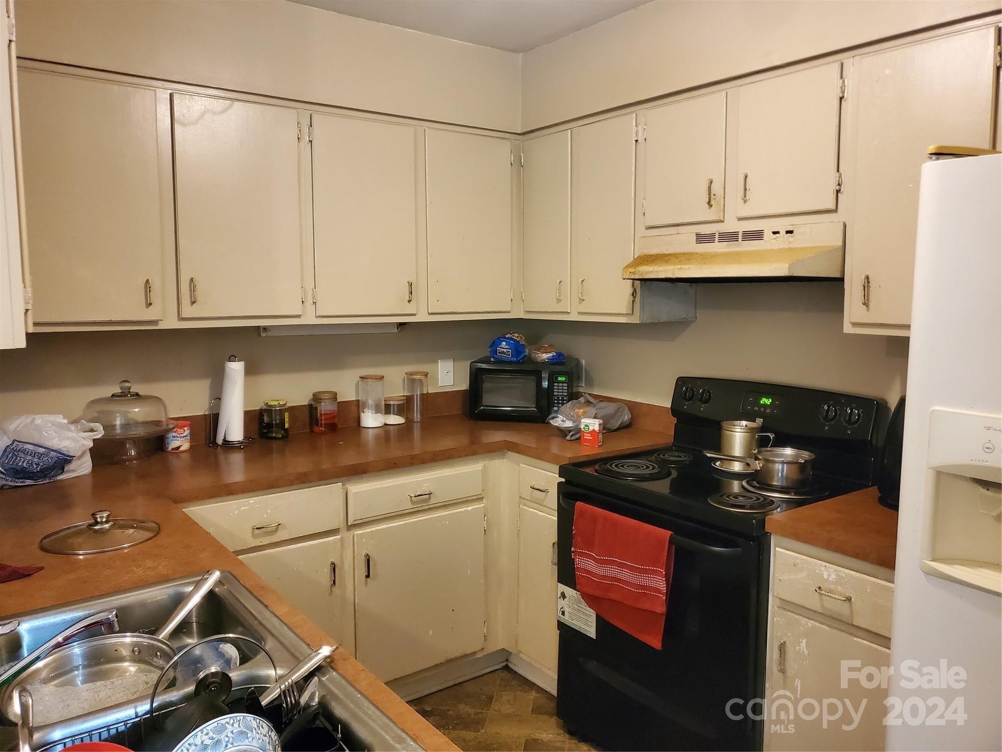 4804 Spring Lake Drive Charlotte NC 28212