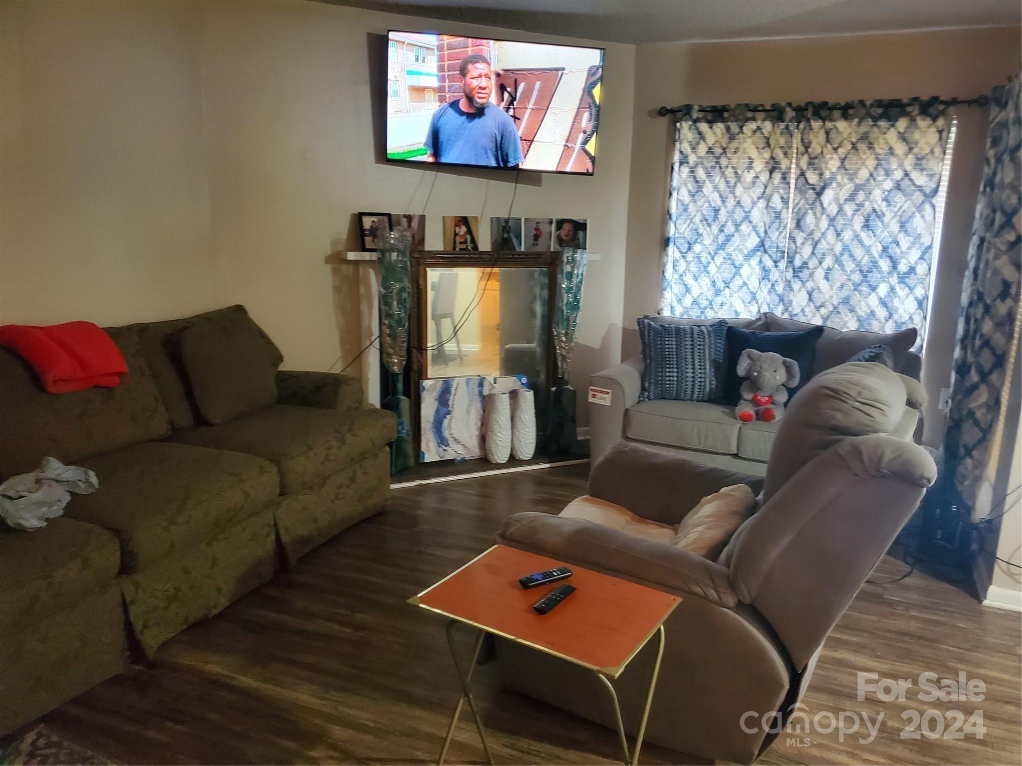 4804 Spring Lake Drive Charlotte NC 28212