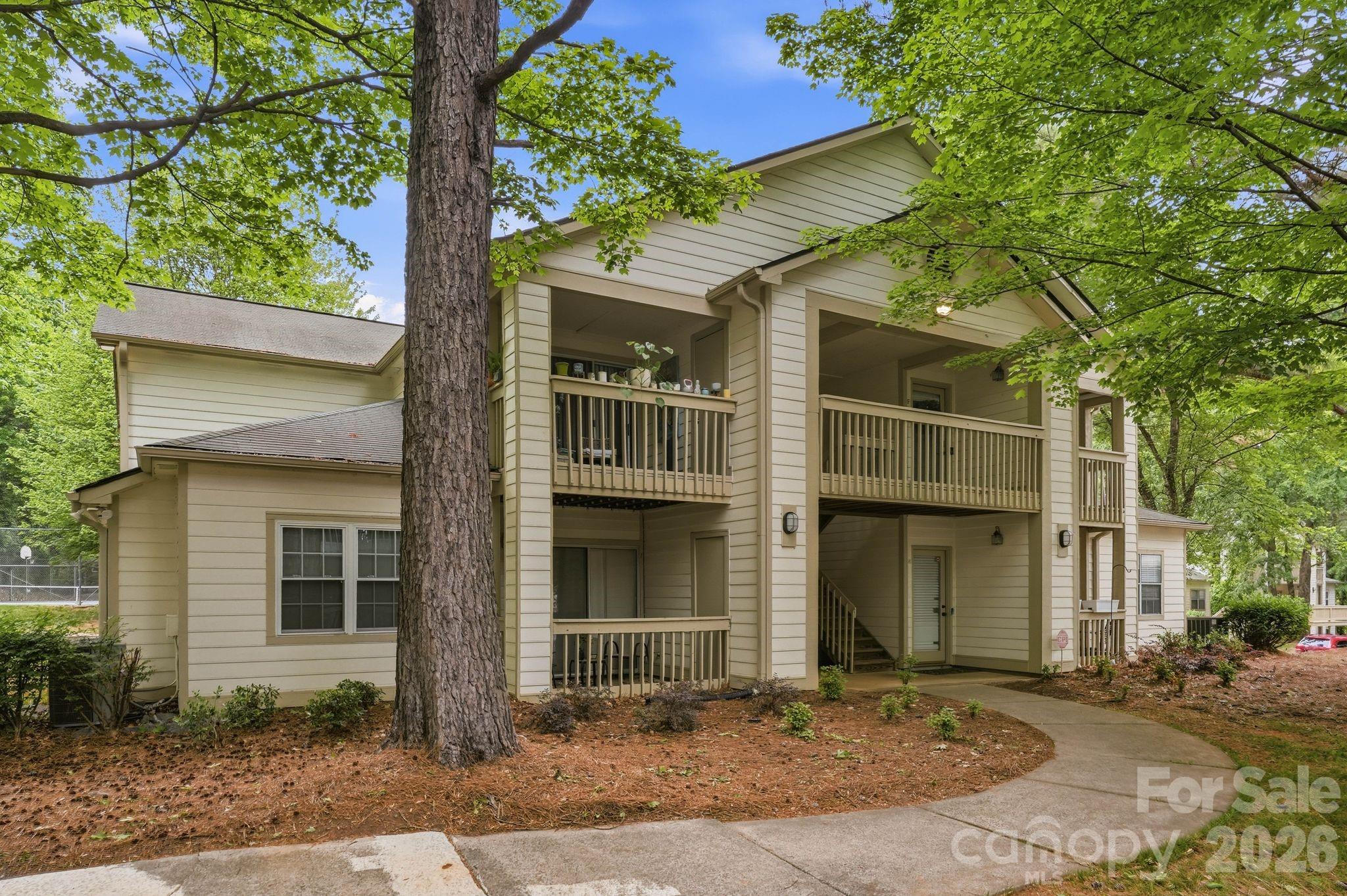 1042 Churchill Downs Court Charlotte NC 28211