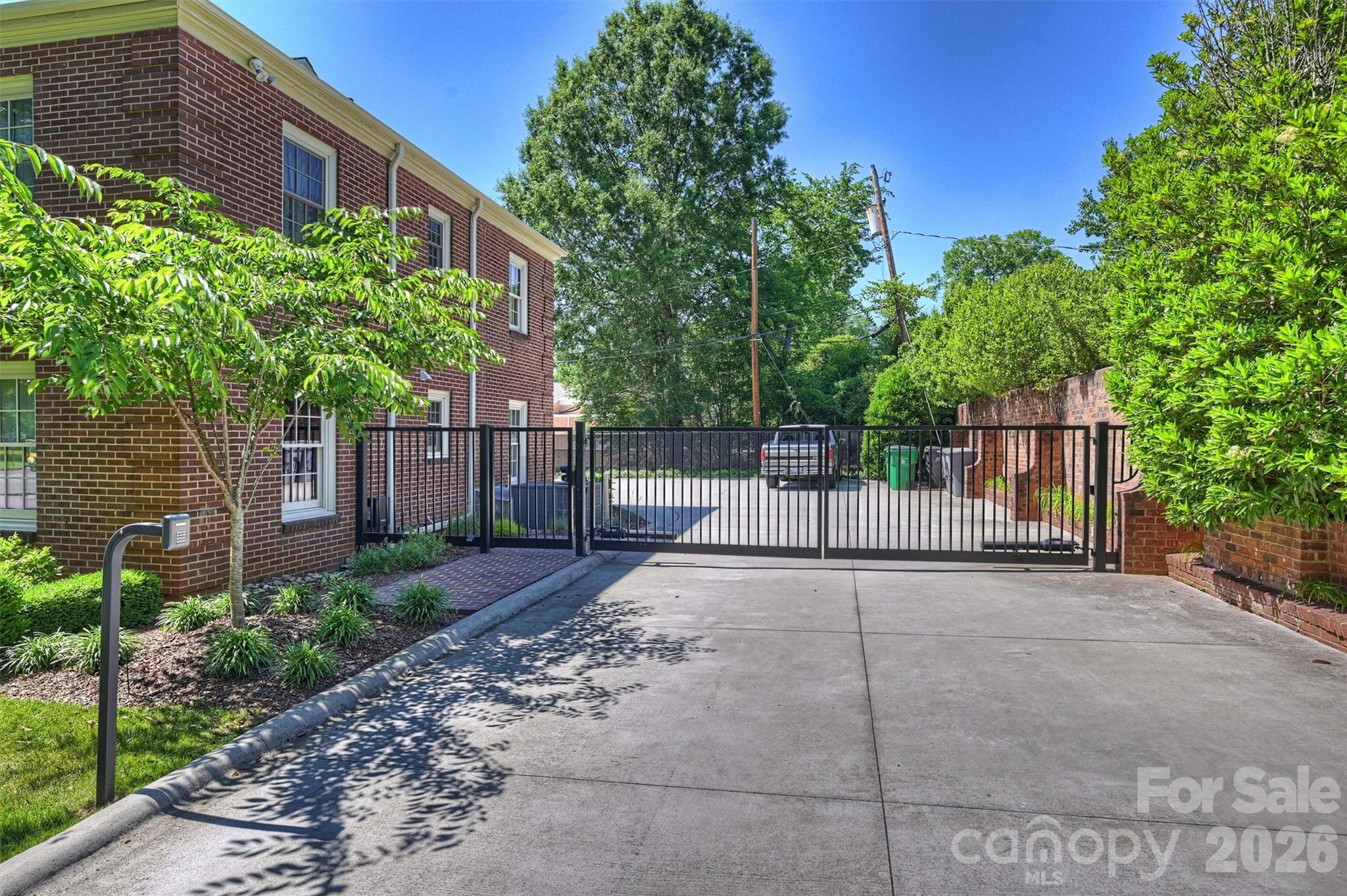 930 Ardsley Road Charlotte NC 28207