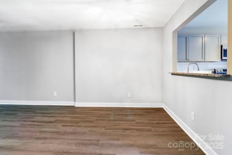 6129 Windsor Gate Lane Charlotte NC 28215