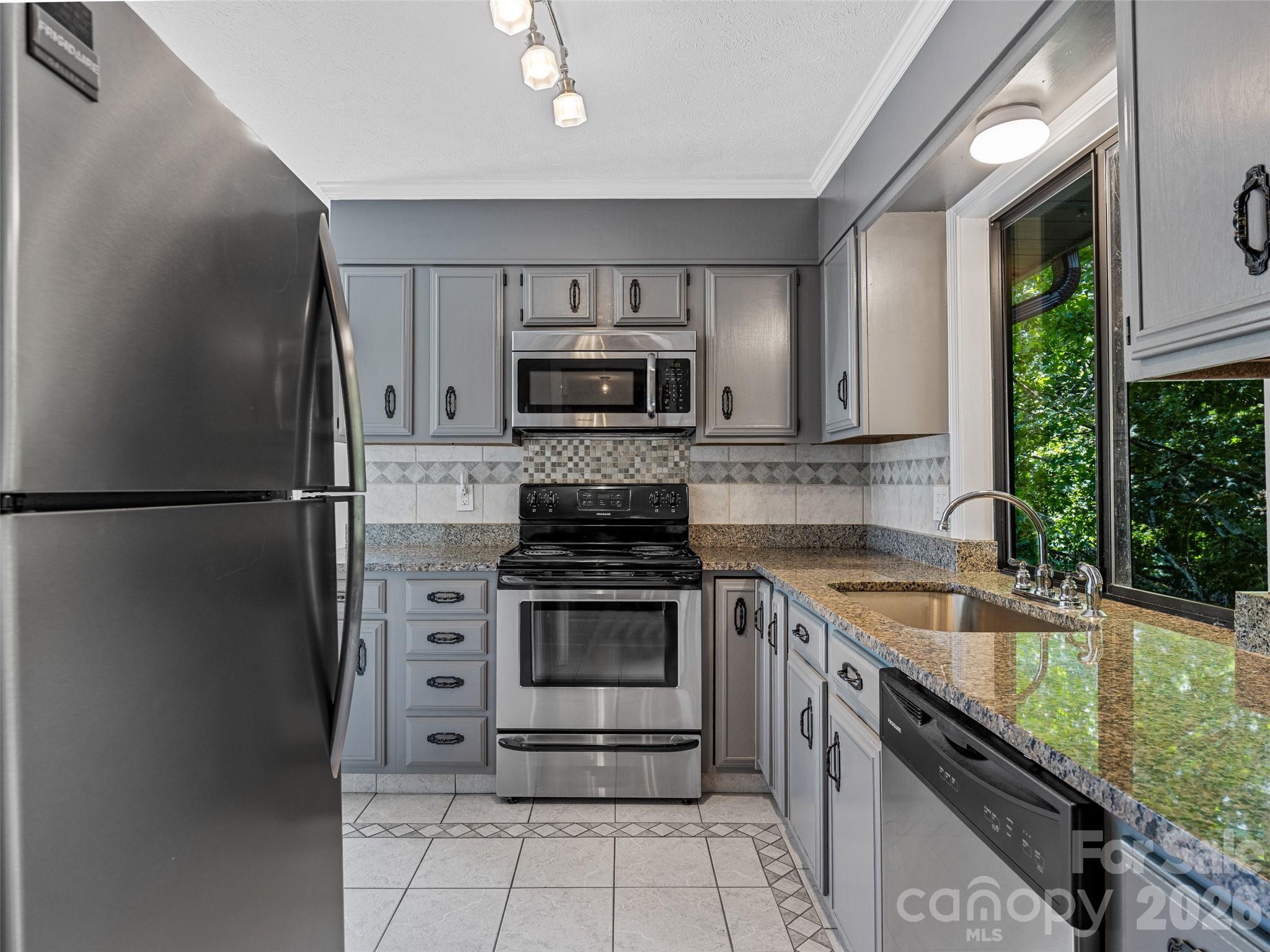 128 Country Ridge Road Hendersonville NC 28739