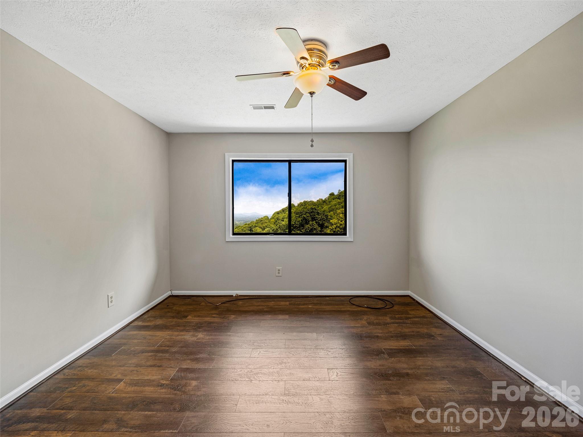 128 Country Ridge Road Hendersonville NC 28739