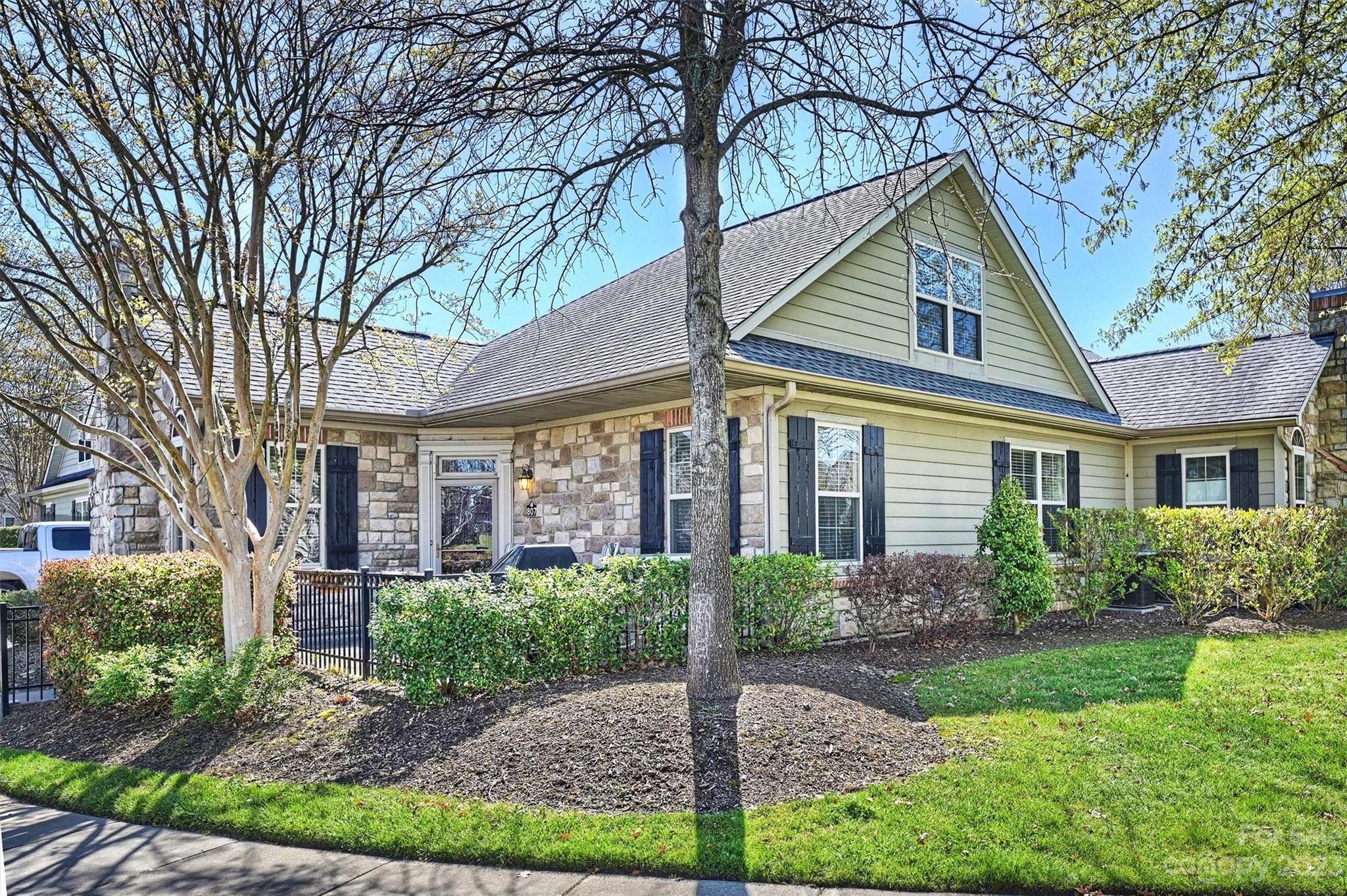 807 Ledgestone Court Tega Cay SC Car4013918 Cottingham Chalk 807 Ledgestone Court Tega Cay SC Car4013918 Cottingham Chalk