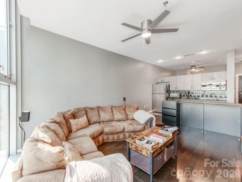 333 W Trade Street Charlotte NC 28202