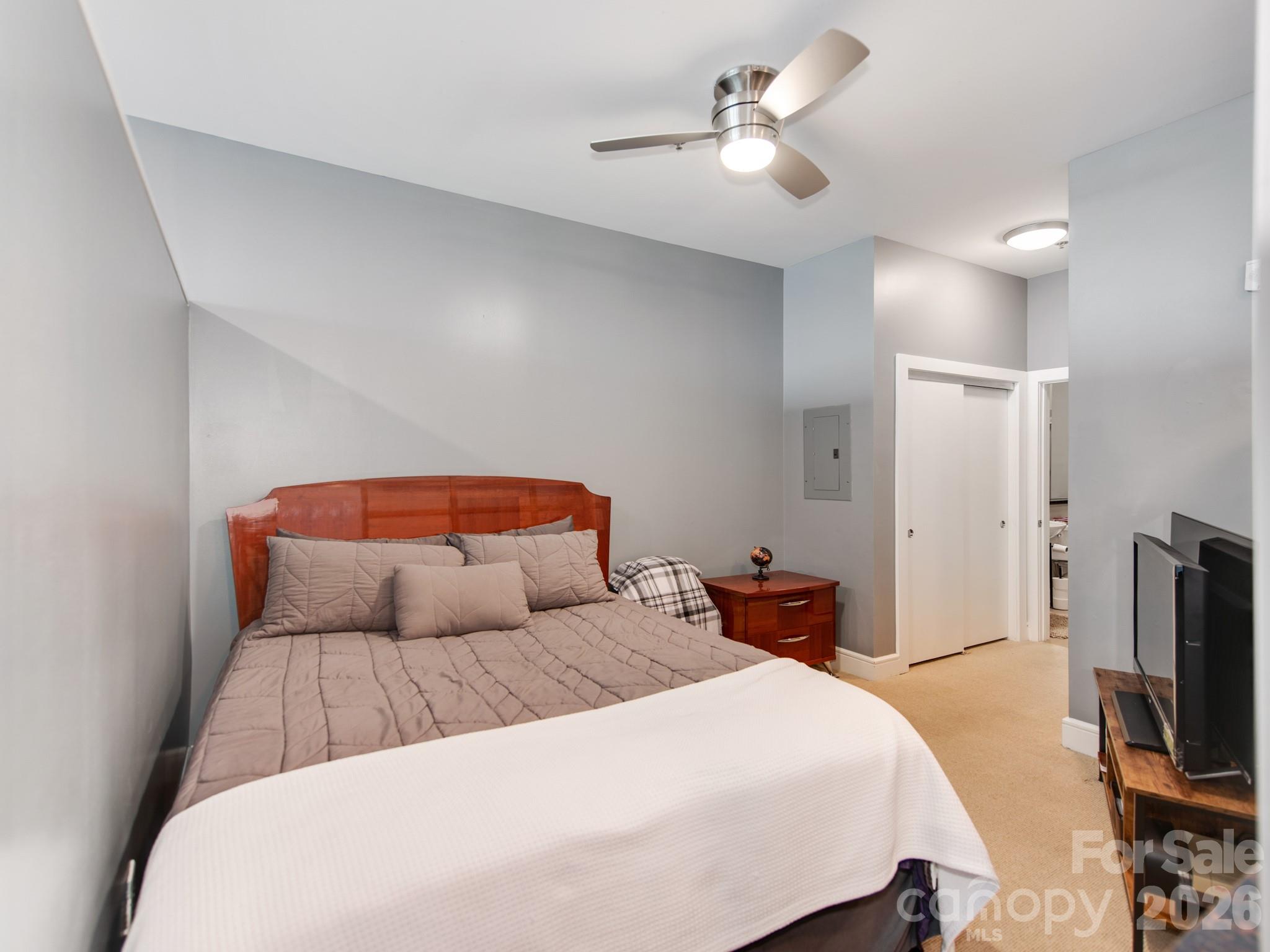 333 W Trade Street Charlotte NC 28202