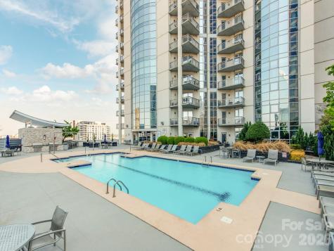 333 W Trade Street Charlotte NC 28202